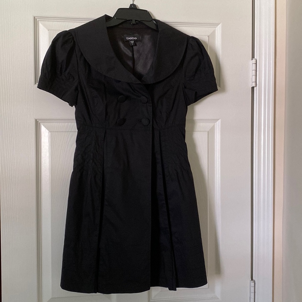 Bebe Sz Small 75% cotton, 22% nylon dress or coverup piece, new without tags